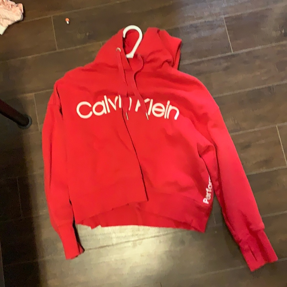 Red Calvin performance sweater size medium